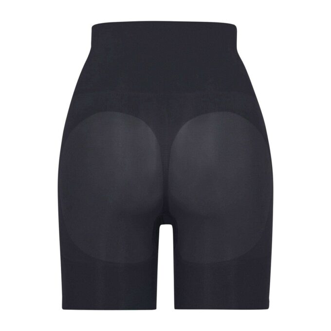 SØMLØSE SKULPTET BUTT LIFTING SHORTS
