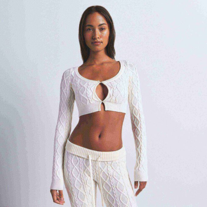 STRIKKET CARDIGAN MED KORT STRIKKET JACKET
