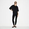 T-SHIRT I KRAFTIGT BOMULD I OVERSIZED