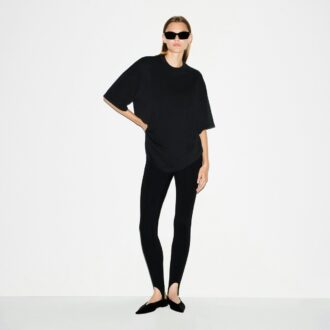 T-SHIRT I KRAFTIGT BOMULD I OVERSIZED