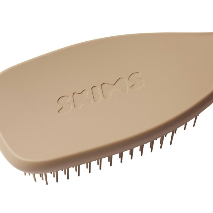TANGLE TEEZER X SKIMS DEN ULTIMATIVE UDREDNINGSHÅNDTAG