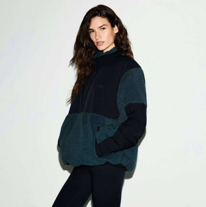 TEDDY OVERSIZED TRØJE MED HALV LYNLÅS
