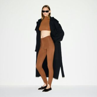THE ESSENTIAL COLLECTION HØJTALJEDE STIRRUP LEGGINGS