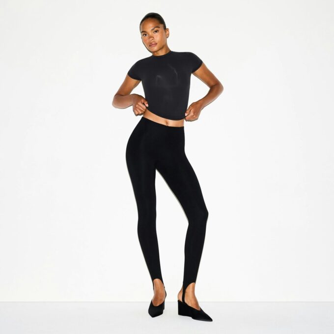 THE ESSENTIAL COLLECTION HØJTALJEDE STIRRUP LEGGINGS