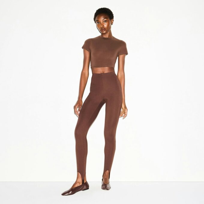 THE ESSENTIAL COLLECTION HØJTALJEDE STIRRUP LEGGINGS