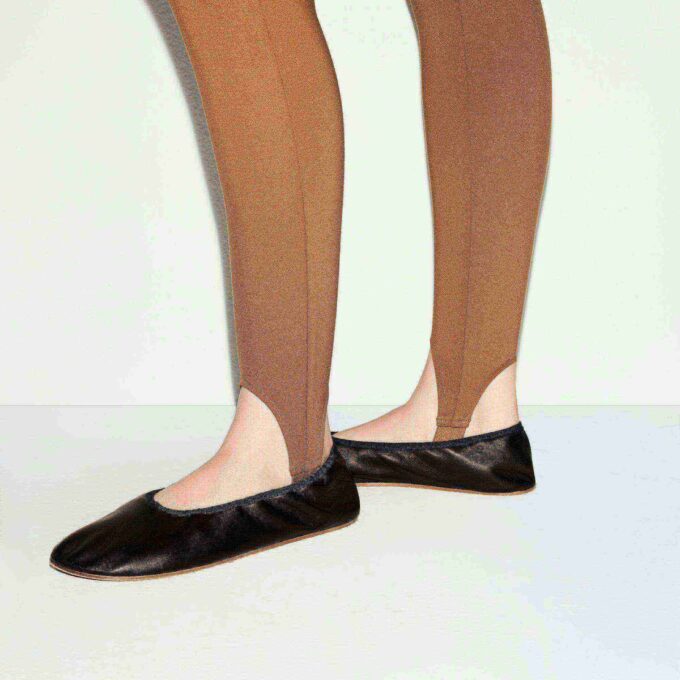 THE ESSENTIAL COLLECTION HØJTALJEDE STIRRUP LEGGINGS