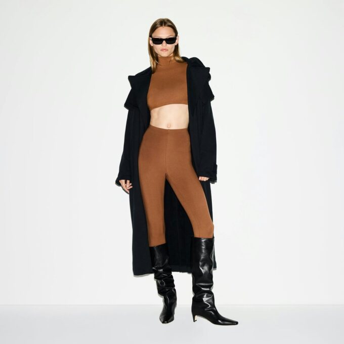 THE ESSENTIAL COLLECTION HØJTALJEDE STIRRUP LEGGINGS
