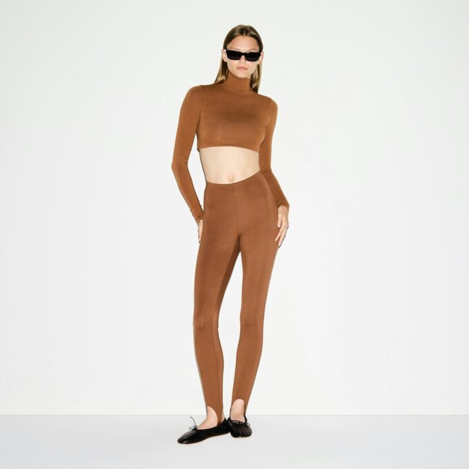 THE ESSENTIAL COLLECTION HØJTALJEDE STIRRUP LEGGINGS