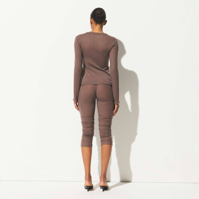 TRANSPARENT RIBBEDE LANGE ÆRMER HENLEY