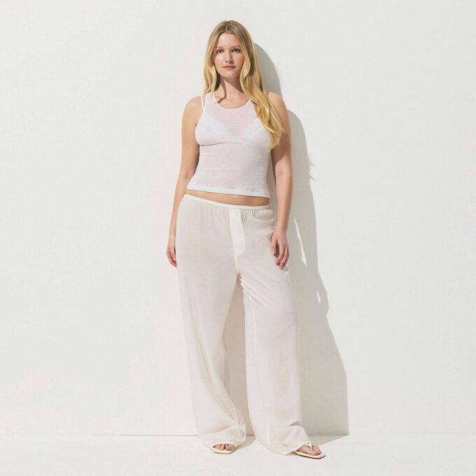 TRANSPARENT RIBBEDE TANK MED CREWNECK-HALS