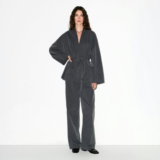 VÆVET LOUNGE OVERSIZED WRAP TOP